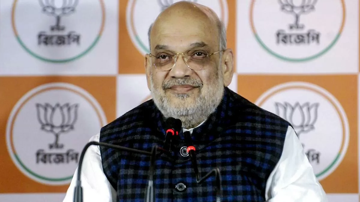 Trinamool govt promoting “illegal infiltration”, says Shah; Does infiltration happen only in Bengal?, Mamata hits out