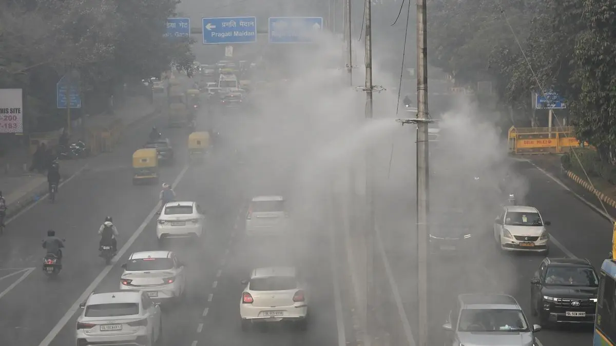 Delhi govt explores AI tie-up with IIT Kanpur to track pollution sources