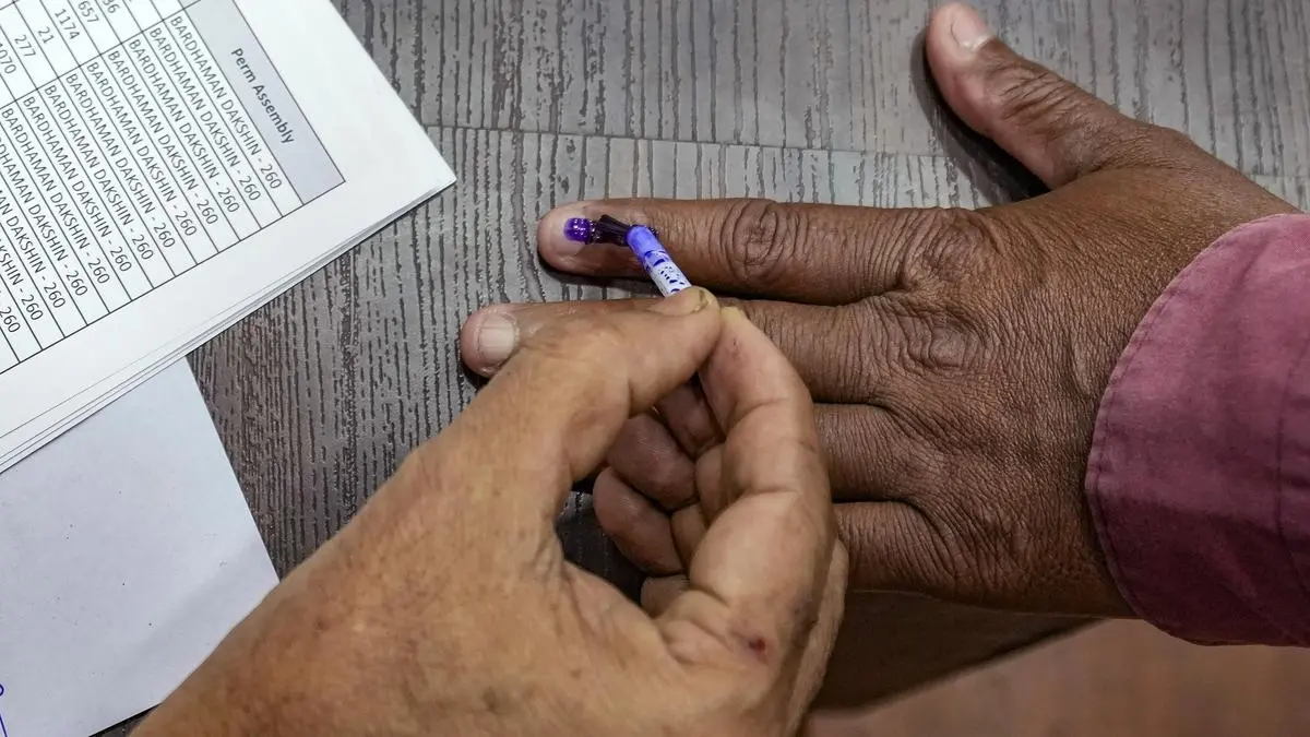 Karnataka survey finds strong public trust in elections and EVMs, sparks political row