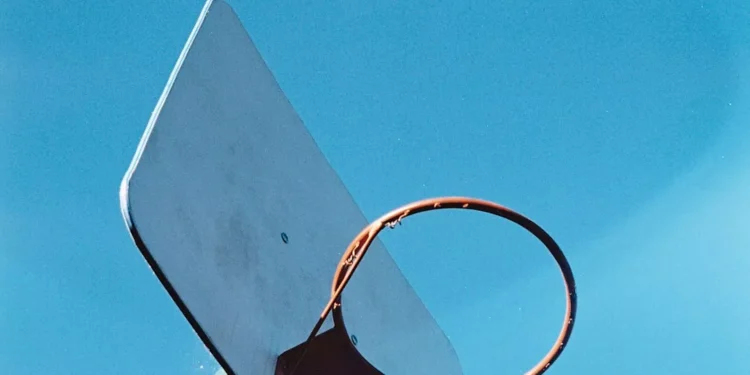 “The Impact of Deportes: From Ancient to Modern Times”