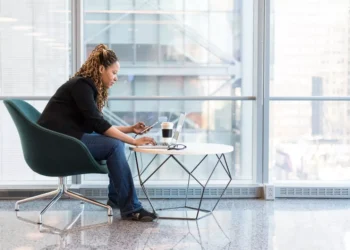 “The Impact of Online Intelligence on Business and Life”