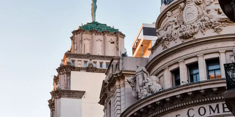 “The Power and Impact of Economía in Our World”