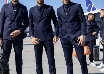 Turkish national team stuns with stylish attire at Euro Championship debut