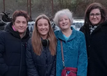 Gran and granddaughter left ‘sobbing’ on docks as ‘dream’ cruise sets sail without them – when visa lands ‘four minutes late’