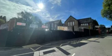 Shutting school could have ‘terrifying’ effect on families in one of county’s most deprived areas