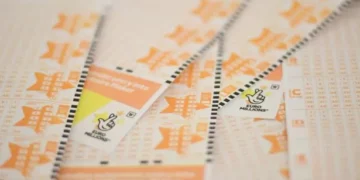 Live Euromillions and Thunderball results for Tuesday, October 1, as £119 million draw takes place