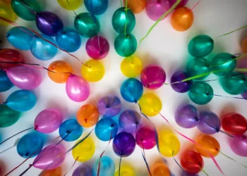 “Embracing the Positive: The Power of Sucesos in Our Lives”