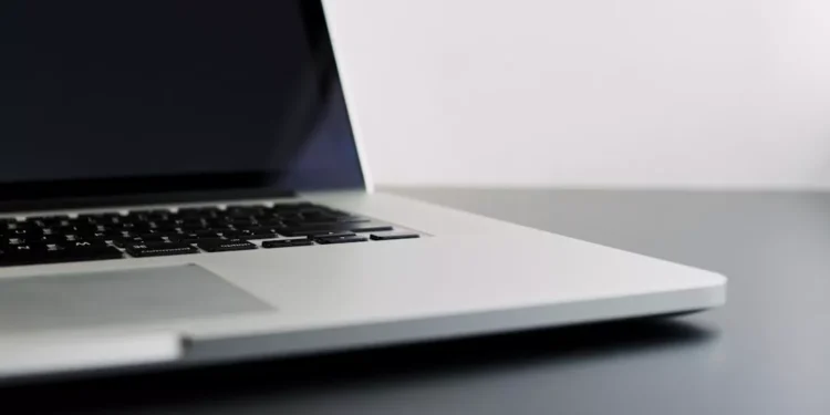 “The All-Encompassing Influence of Technology in Our Daily Lives”