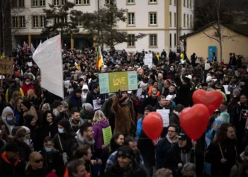 “The Significance of Economía in Today’s World”