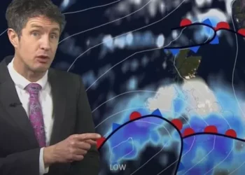 Wales snow latest as three different forecasters give varying predictions of when it will fall and for how long