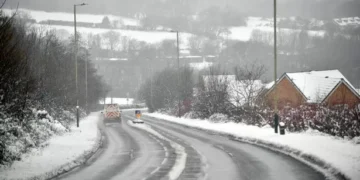 Met Office issues another weather warning as temperatures drop below freezing