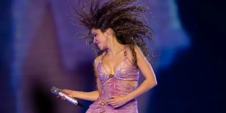 Colombian superstar Shakira cancels concert in Lima after being hospitalized