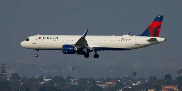 VIDEO: Delta Flight Carrying 162 Makes Emergency Landing at LAX After Smoke Scare