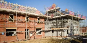 Swansea council to buy 141 homes at major new development