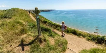 Spring warmth set to hit UK with higher temps than Madrid expected