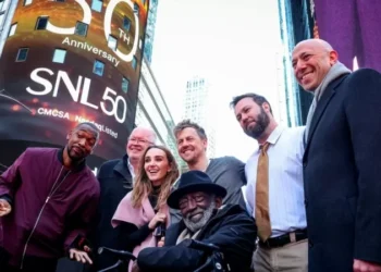 Paul Simon, Sabrina Carpenter open ‘Saturday Night Live’ 50th anniversary celebration