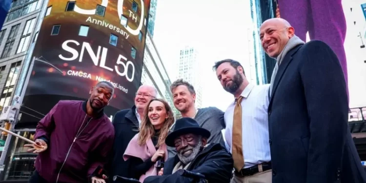 Paul Simon, Sabrina Carpenter open ‘Saturday Night Live’ 50th anniversary celebration