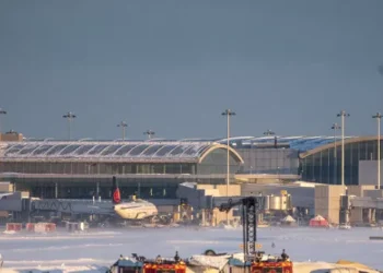 Toronto Crash Survivors Say Plane Flipped over Without Warning