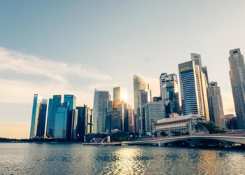 “Understanding Economía: The Backbone of Daily Life”