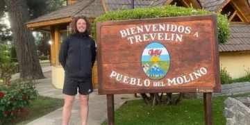 Welsh tourist mugged at knifepoint in terrifying machete incident