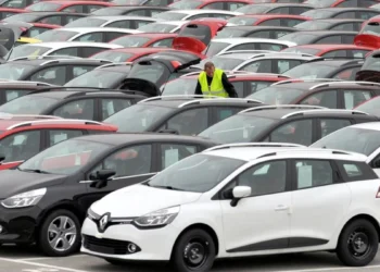 Trump slaps 25% tariff on auto imports, risking higher prices and trade war