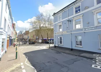 Live updates as fire sees police close several roads in Newport city centre