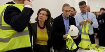 US tech firm creating more than 100 jobs in Wales in joint venture project