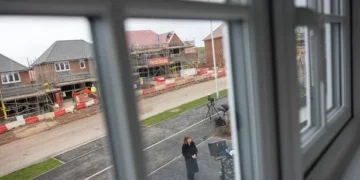 Rachel Reeves’ visit to Wales: Handshakes, hugs, and a lesson in devolution