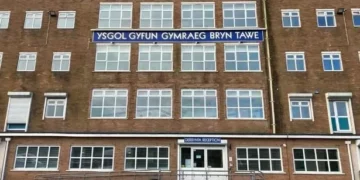 New school builds have slipped behind schedule in Swansea, claims councillor