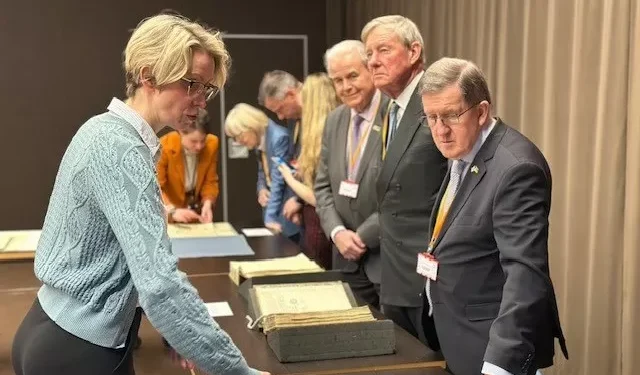 Parliamentary group receive warm welcome