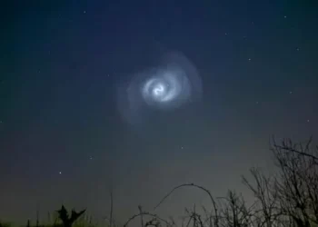 Strange glowing orb seen in skies over Wales