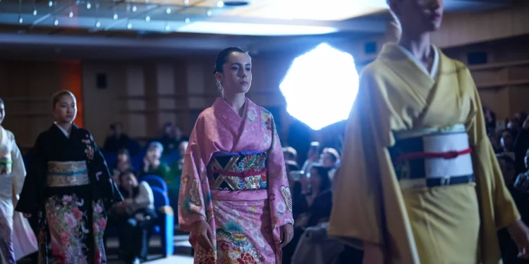 Istanbul fashion show bridges Türkiye-Japan traditions with designs