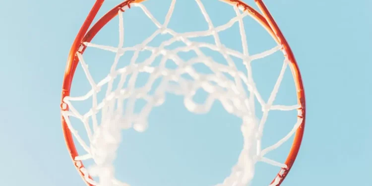 “The Impact of Deportes: Fitness and Life Lessons”