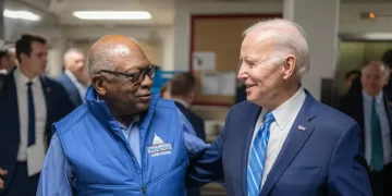 Clyburn: I Wasn’t Around Biden Enough to Say if He Declined