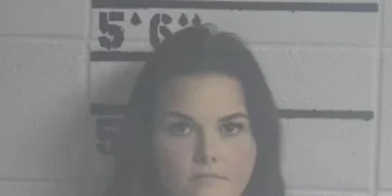 Police: Kentucky Teacher Had Sexual Contact with Juvenile Inmate, Asked Him to Kill Her Husband