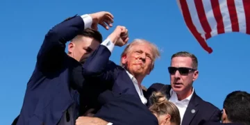 White House Image Shuffle Puts Donald Trump Up Front