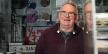 ‘Something I’ll always cherish’ Cardiff record shop closing down after 30 years