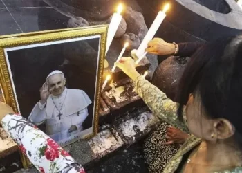 Catholics Around the World Say Goodbye to Pope Francis