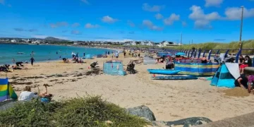 ‘Wow factor’ Welsh beach named as the UK’s ultimate ‘seaside hidden gem’