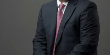 Not interested in being 3rd largest bank, want to move up: Axis Bank MD