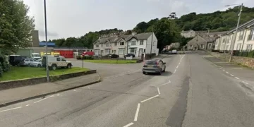 Man dies and woman critical after multi-vehicle crash