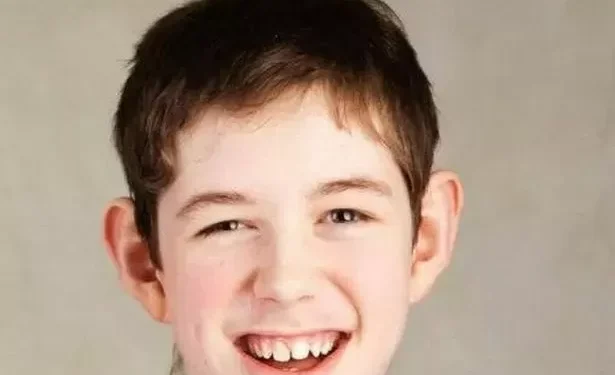 Search intensifies as police issue update in search for missing teen who disappeared on Welsh beach