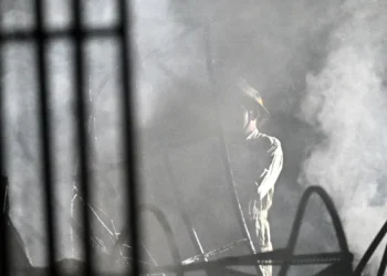 Massive fire breaks out at Dilli Haat, several stalls gutted
