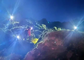 Man abandoned by walking friends in mountains – then it gets even worse