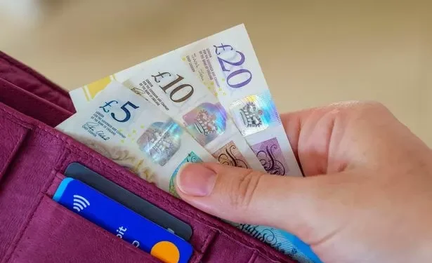 110,000 extra households in Wales will see energy bills cut by £150