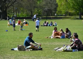 Met Office says summer will return to Wales within days with temperatures reaching 25°C