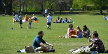 Met Office says summer will return to Wales within days with temperatures reaching 25°C