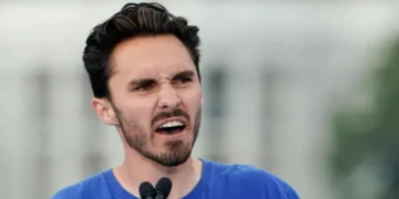 DNC Votes to Remove David Hogg as Vice Chair, Re-Do Elections