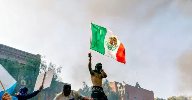 CNN: ‘Mexican Flag Has Become a Defining Symbol’ of Los Angeles Riots