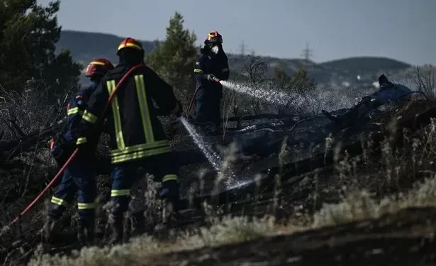 Huge wildfire tearing through Greek island after three blazes combine